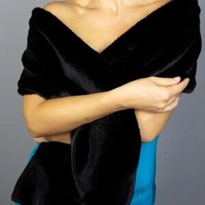 Ameri Mode Fur Shawl